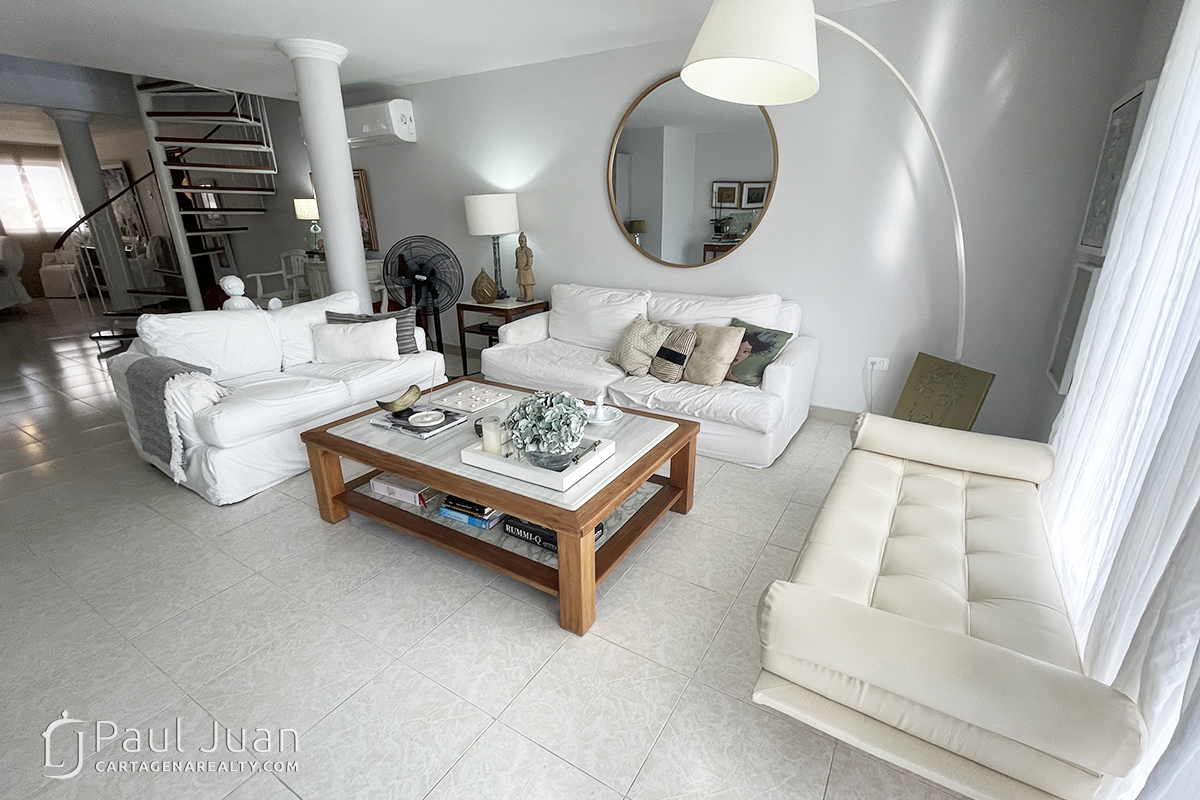 Nice two-story apartment